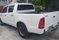 Selling Pearl White Toyota Hilux in Parañaque-6
