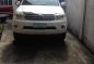 Selling Pearl White Toyota Fortuner 2011 in Marikina-0