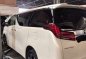 Selling White Toyota Alphard 2018 in Pasay-1