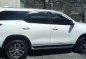 Selling White Toyota Fortuner 2017 in Manila-9