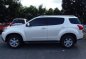 Selling White Isuzu Mu-X 2016 SUV in Manila-1