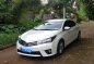 Selling Pearl White Toyota Corolla Altis 2016 in Manila-0