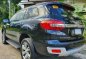 Selling Black Ford Everest 2016 in Alicia-1