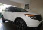 Selling White Ford Explorer 2015 in Makati-1