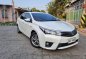 Selling White Toyota Corolla Altis 2016 in Caloocan-4