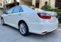 Pearl White Toyota Camry 2017-9