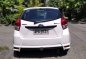  White Toyota Yaris 2015 -3