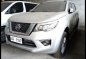 Selling White Nissan Terra 2019 in Makati-4