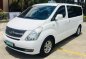 Selling White Hyundai Grand Starex 2011-1