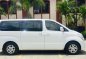 Selling White Hyundai Grand Starex 2011-7