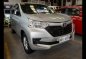 Selling Brightsilver Toyota Avanza 2017 in Quezon-5