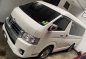 Toyota Hiace Super Grandia 2017 -0