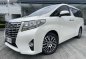 Pearl White Toyota Alphard 2016-0