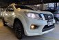  White Nissan Navara 2018-0