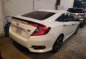 Selling White Honda Civic 2018 -3