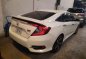 Selling White Honda Civic 2018 -3