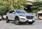 Selling Silver Hyundai Tucson 2016-0