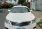 Selling White Toyota Camry 2010-0