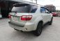 Selling Brightsilver Toyota Fortuner 2010 in San Fernando-5