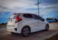 Selling White Honda Jazz 2017 in Quezon-1