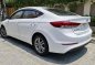 White Hyundai Elantra 2018 for sale in Automatic-5