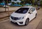 Selling White Honda Jazz 2017 in Quezon-3