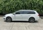 White Volkswagen Golf 2018 for sale in Automatic-4