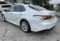 Pearl White Toyota Camry 2019 for sale in Pasig-8