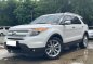 Selling White Ford Explorer 2014 in Makati-4