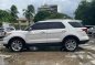 Selling White Ford Explorer 2014 in Makati-5