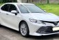 Selling Pearl White Toyota Camry 2019 in Parañaque-0