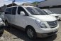 Selling White Hyundai Starex 2017 in Cainta-5