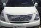 Selling White Hyundai Starex 2017 in Cainta-1