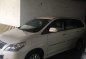 Selling Pearl White Toyota Innova 2012 in Quezon-1
