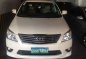 Selling Pearl White Toyota Innova 2012 in Quezon-0