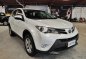 Selling White Toyota RAV4 2015 in San Fernando-0