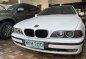 Selling Pearl White Bmw 520I 2000 in Pasay-0