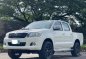 Selling White Toyota Hilux 2014 in Las Piñas-0