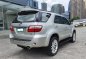 Selling Silver Toyota Fortuner 2009 in Pasig-2