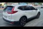 Selling White Honda CR-V 2018 in Quezon -1