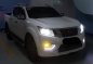 Selling White Nissan Navara 2019 in Pateros-4