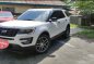 Selling Pearl White Ford Explorer 2017 in Magalang-1