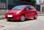 Red Toyota Yaris 2013 for sale in Automatic-5