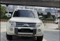 Selling Pearl White Mitsubishi Pajero 2011 in Jaen-2