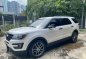Selling White Ford Explorer 2016 in Quezon-6