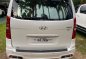Selling Pearl White Hyundai Starex 2018 in Muntinlupa-3