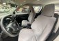 Selling White Toyota Hilux 2019 in Makati-4