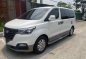 Selling White Hyundai Starex 2020 in Quezon City-1