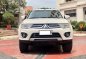 Selling White Mitsubishi Montero 2014 in Makati-1