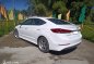  White Hyundai Elantra 2018 for sale in Manual-2